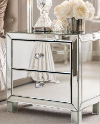 Glamorous Mirrored Bedside Cabinet