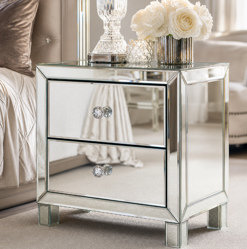 Glamorous Mirrored Bedside Cabinet